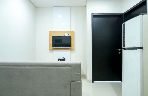 Pondokcina Apartment | Homey and Modern 2BR Apartment at Atlanta Residence