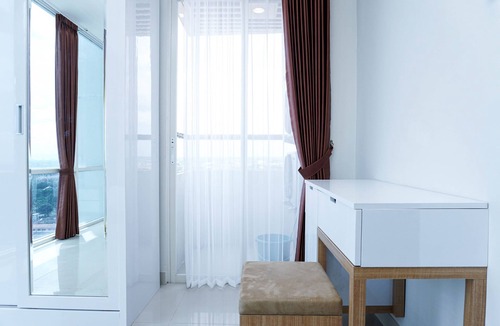 Pondokcina Apartment | Homey and Modern 2BR Apartment at Atlanta Residence