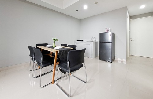 Serpong Apartment | Homey And Spacious 3Br With City View At Apartment The Ayoma
