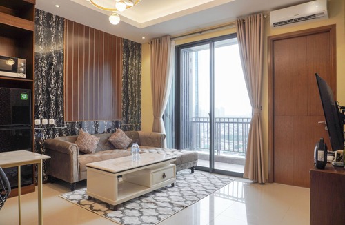 East Kuningan Apartment | Homey And Spacious 2Br At Samara Suites Apartment