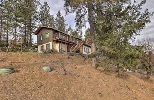 Colfax Apartment | Homey Colfax Getaway w/Private Hot Tub!