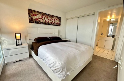 Bathurst Quay Bed & Breakfast | Homey Master Bedroom