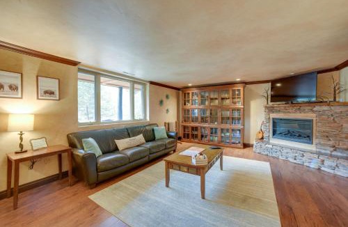 Cascade-Chipita Park Apartment | Homey Mtn View Escape: 11 Mi to Garden of the Gods