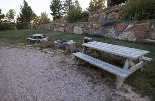 Hot Springs Cabin | Homey Room For Three - Room 111