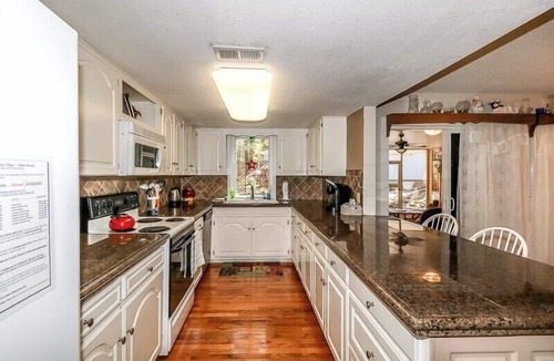 Hot Springs Village House | Homey, Roomy, with Lake View!