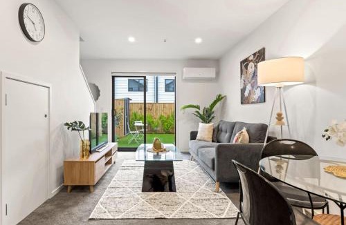 Te Atatu Peninsula House | Homey Te Atatu Stay