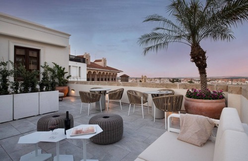 Distrito Centro Apartment | Hommyhome Coliseum 104