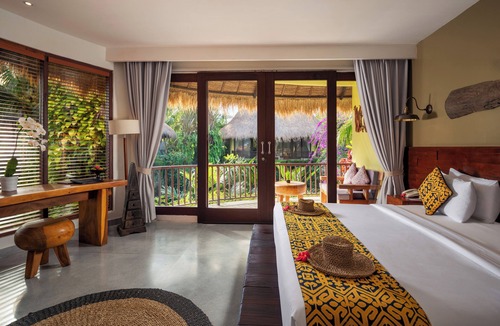 Melayang Resort | Honai Resort