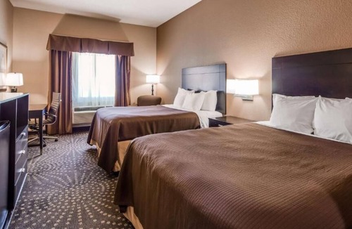 Hondo Hotel | Hondo Inn