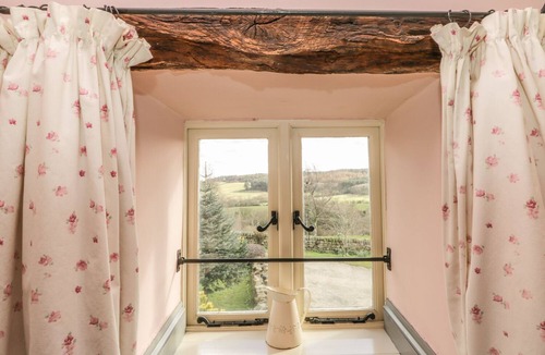 Staintondale Cottage | Honey Bee Cottage