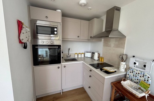 Kingswood House | Honey Bee Cottage, Tiny House, Welshpool