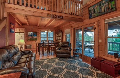 Laurel Lakes Cabin | Honey Bee Hill by Carolina Properties - Mother's Day Getaway