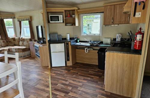 Selkirk House | Honey Cottage Caravan Park