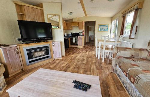 Selkirk House | Honey Cottage Caravan Park