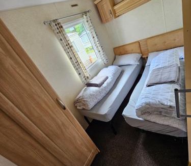Selkirk House | Honey Cottage Caravan Park