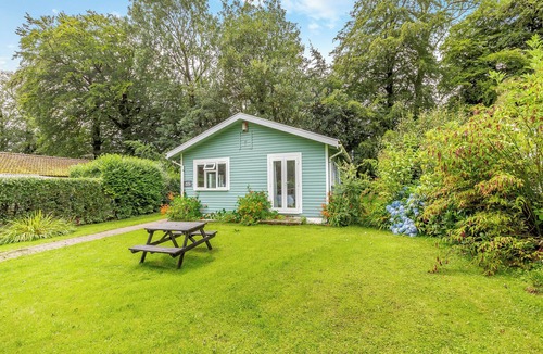 Holsworthy Cottage | Honey Hanger - W43106