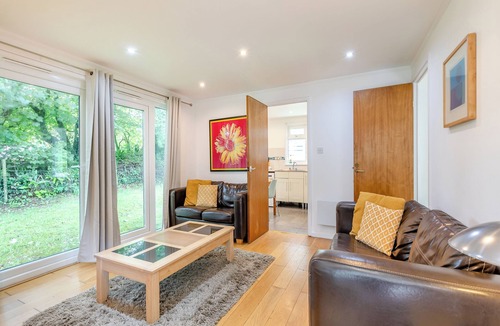 Holsworthy Cottage | Honey Hanger - W43106