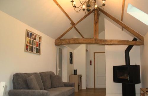 Ceauce Apartment | Honey Suckle Hideaway