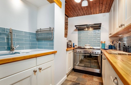 Cellardyke Cottage | Honeybee Cottage | Cellardyke