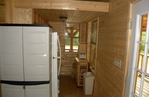 Tia Juana Cabin | Honeymoon Studio Cabin, with Hot Tub in Disney Ok