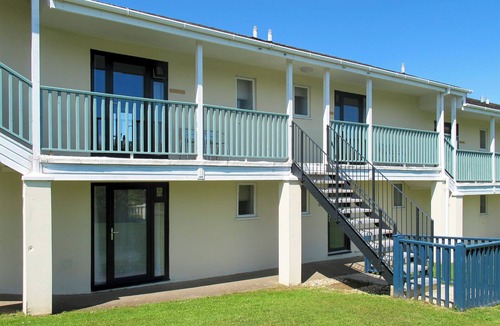 Woolfardisworthy Apartment | Honeysuckle Apartment - UK49308