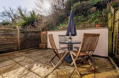 Beer House | Honeysuckle Cottage - Beer