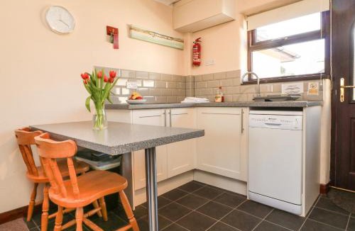 Bude House | Honeysuckle Cottage