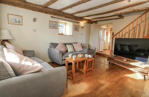 Smallridge House | Honeysuckle Cottage