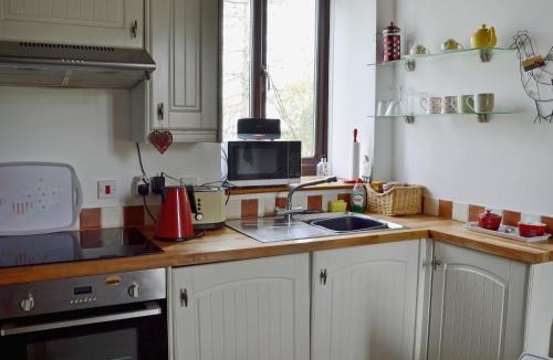 Nercwys House | Honeysuckle Cottage