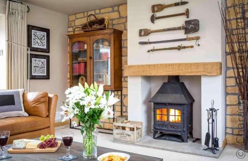 Sibford Gower House | Honeysuckle Cottage Middle Tysoe