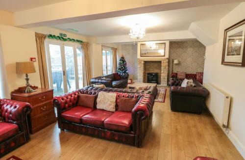 Reighton House | Honeysuckle