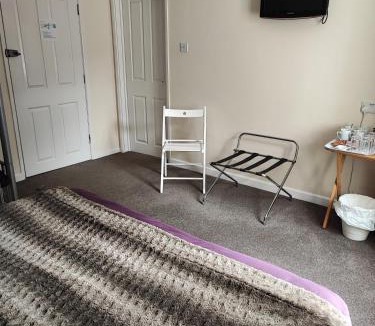 Dinton House | Honeysuckle Homestead