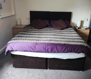 Dinton House | Honeysuckle Homestead