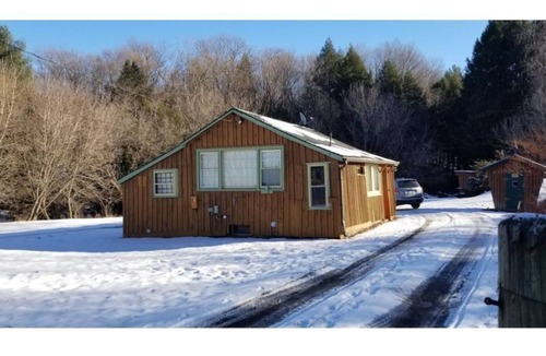 Pittsfield House | Honeysuckle Rose Cottage