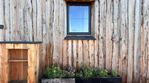 Forres House | Honeysuckle Straw Bale Cabin