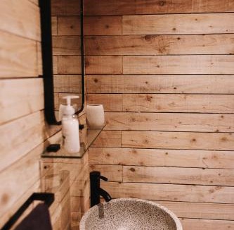 Woodham Ferrers House | Honeywood Farm Cabins