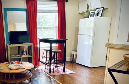 Dickerson Road Apartment | Honky Tonk Haven Cozy Nashville Apartment Country Feel in The Middle of The City