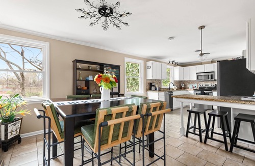 Nashville House | Honky-Tonk Home-Bar Mins to Broadway