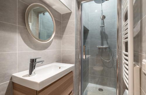 Old Lyon Apartment | HONORÊ - Suite Baleine