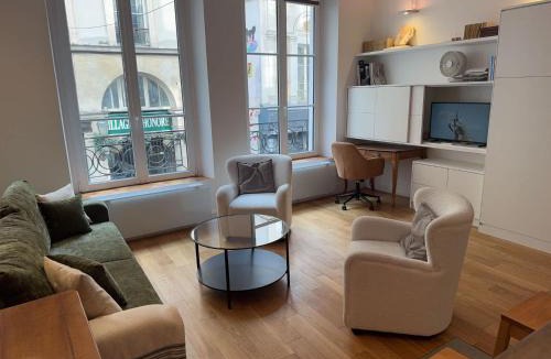 Les Halles Apartment | Honore Nest - Elegant 1BR unit in Saint-Honore district