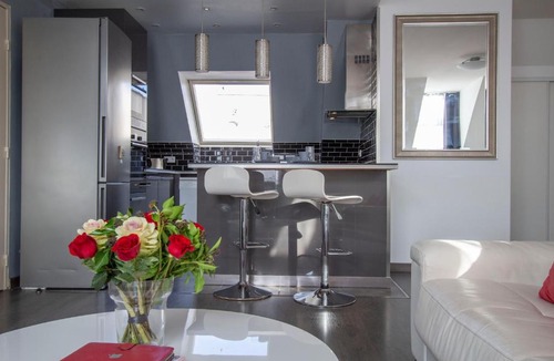 Marais House | HONORINE PARIS CENTRE