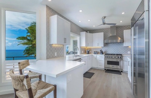 Princeville House | Honu Awa: Upscale Oceanfront Home w/Pool, AC & Cliffside Views