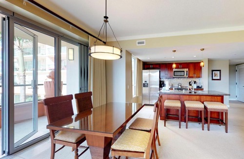 Honokowai Hotel | Honua Kai - Konea 213