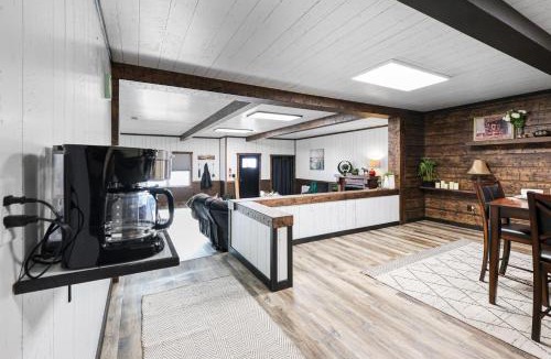 Sturgis House | Hoofbeat Haven
