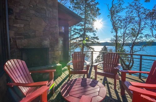 Orcas House | Hook's Nest- Magnificent Waterfront Home