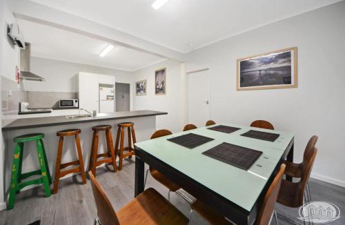 Portland House | Hook, Wine & Linger on Learmonth