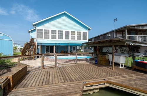 Rockport Cottage | Hook, Wine & Sinker by Miss Kitty’s