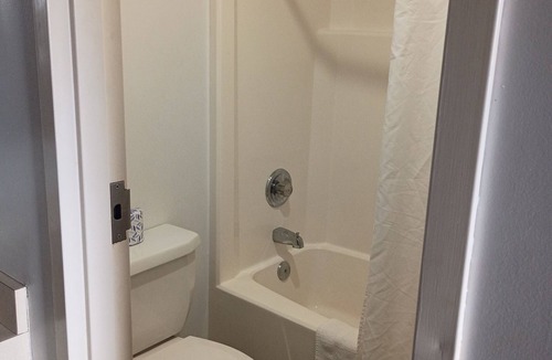 Portland Hotel | Hoosier Inn