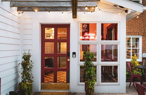 Bloomington House | Hoosier Memories! Luxury Stay, Steps from IU - Pool Table, Firepit & More