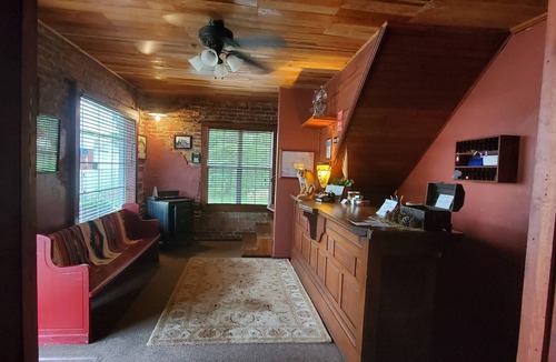 Talihina Hotel | Hootie Creek Guest House